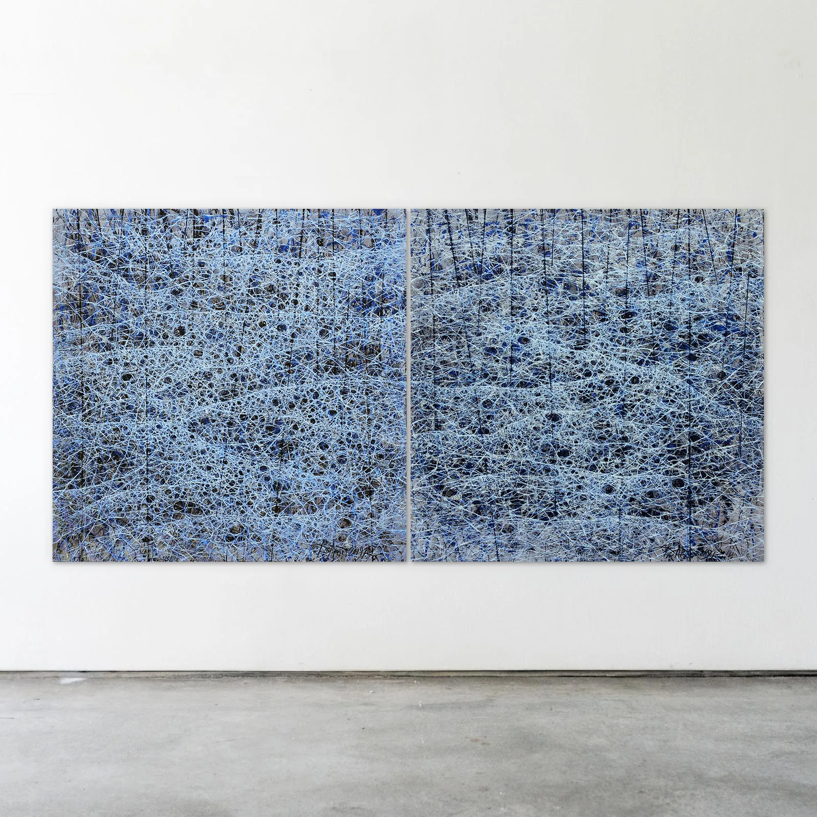 Image of Waves 1 by Liudmyla Davydenko, size: 140х140, made of oil/canvas, Painting medium, part of the Rhizome series, priced at €3000 Photo 3 of 3.